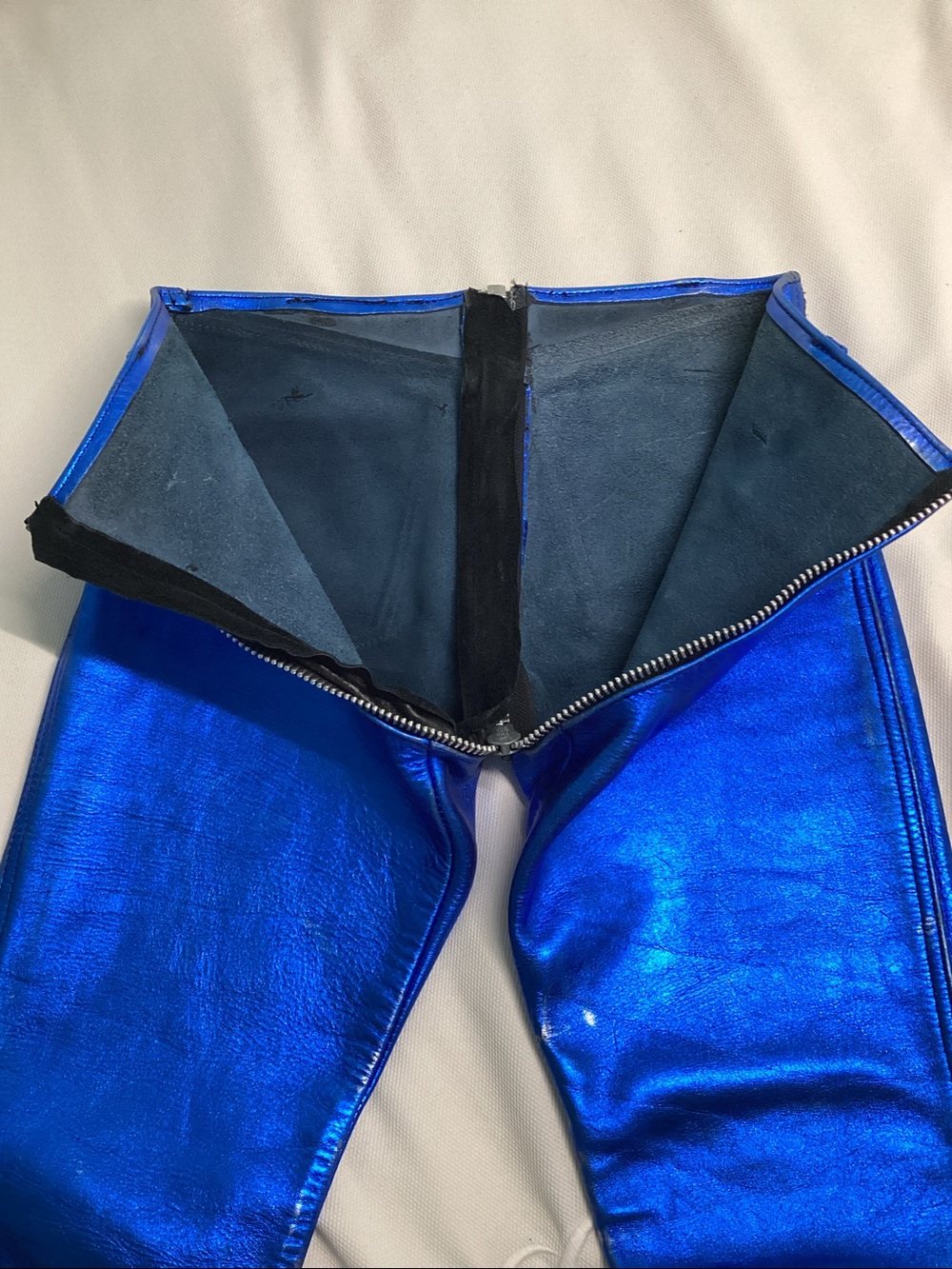 Authentic 1960s glam rock, thick electric blue, leather pants and matching vest. - Picture 3 of 9